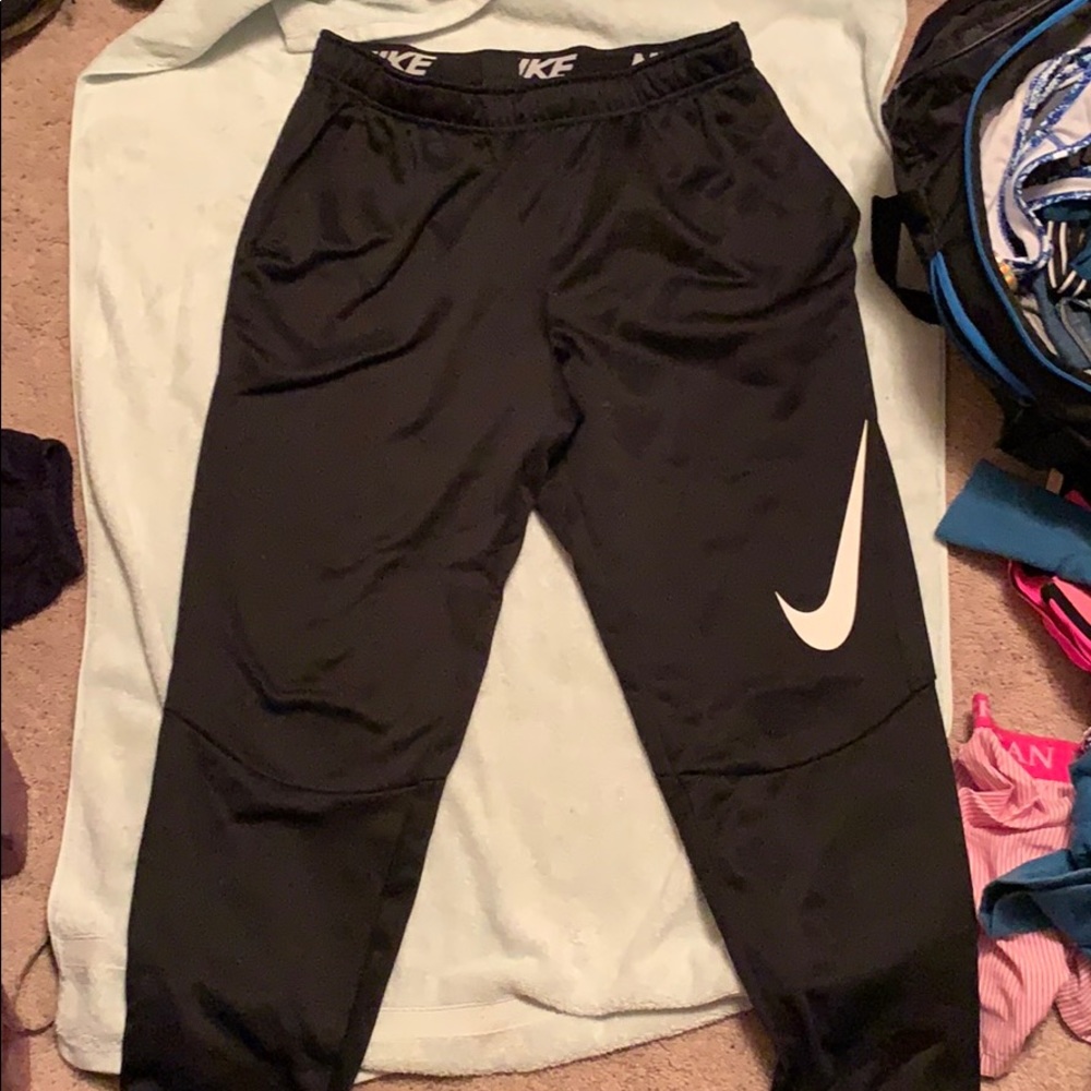 NIKE JOGGERS
